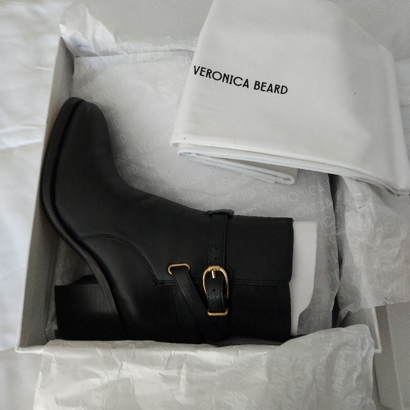 NIB Veronica Beard Sohelia booties, black, 8.5 **Free Shipping** - Picture 6 of 11